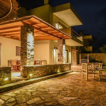 Evexia Villa Tholos  ภายนอก รูปภาพ